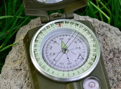 How To Use A Compass Without A Map The Fun Outdoors