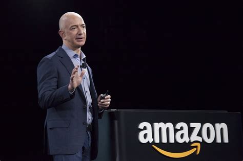 Viimeisimmät twiitit käyttäjältä jeff bezos (@jeffbezos). Jeff Bezos to Amazon employees: 'Wake up every morning ...