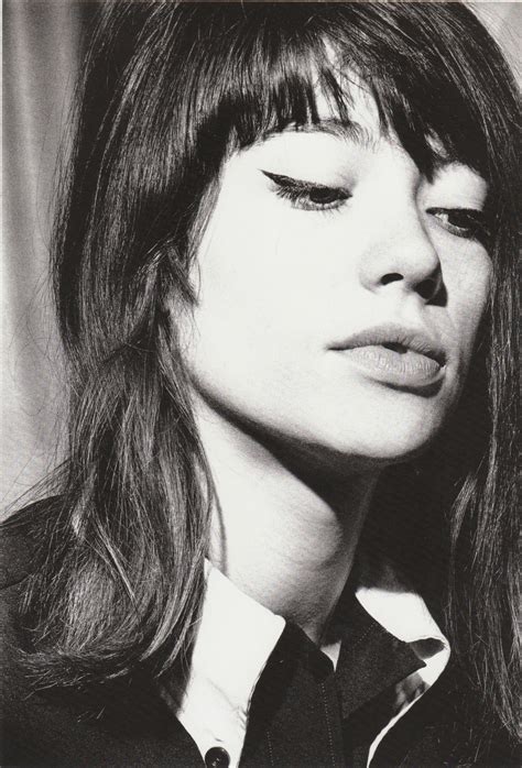 Francoise hardy's flawless french style is off the charts—here's how to make it your own. Francoise Hardy | 60s hair & make up | Pinterest ...