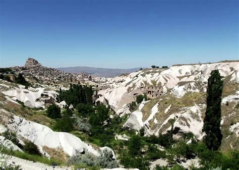 Uçhisar Cappadocia Turkey With Map And Photos