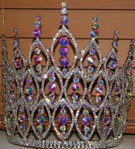 Pin By Lauren 👑💎🌹🌴🌺 ️ ♌️ On Pageant Crowns Trophies Crown Jewels Pageant Crowns Tiaras And