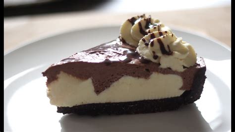 From nedra, she sent us this recipe, and she said, this is the most fantastic pie ever. Hershey's Sundae Pie Recipe - YouTube