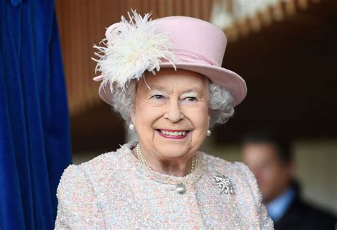 Conoscete la dieta della regina regina elisabetta ii? Cosa mangia la Regina Elisabetta | Curiosità