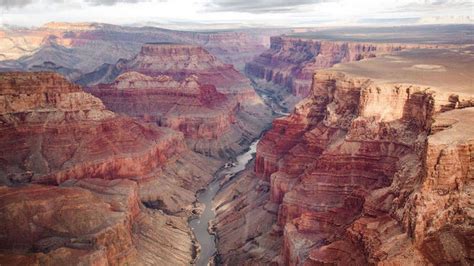Students will answer 145questions related to weathering, erosion, and deposition. The Grand Canyon | dōTERRA Essential Oils