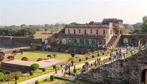 Indore Tourism Places Best 6 Places To Visit Indore Central Museum