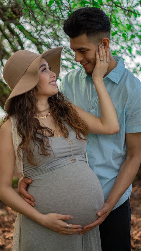 Patricia Ayala Photography Pregnancy Photos Couples Maternity Photography Poses Couple