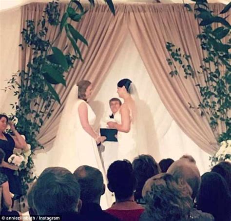 Former Miss America Winner Deidre Downs Marries Her Girlfriend Daily Mail Online