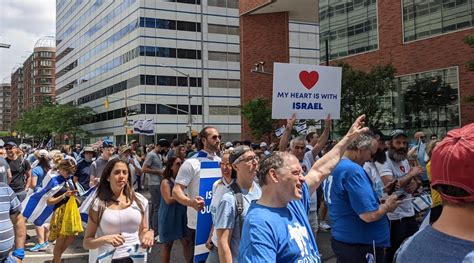 Hundreds Rally For Israel In Nyc Following Spate Of Antisemitic Attacks