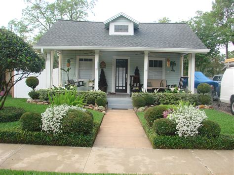 Cottage Landscaping Ideas For Front Yard Amys Office Your