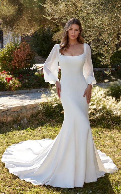 Wedding Dress Trends Perfect For Your Or Wedding Laura And