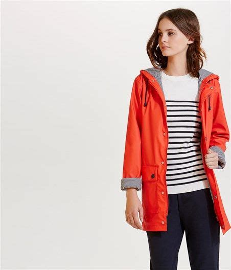 Voir plus d'idées sur le thème femme, cire, impermeable. Épinglé sur tenue de tout les jours