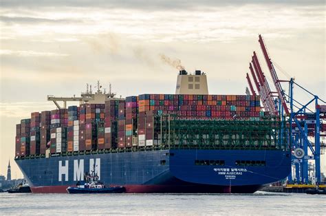Größtes Containerschiff Der Welt In Hamburg Begrüßt Gmxat
