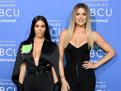 Estilo khloe kardashian khloe kardashian photos kardashian family kardashian jenner kim kardashian blazer kardashian kollection jenner kids khloe kardashian poses with both kanye west and david chappelle. Khloe Kardashian rushes to wipe unedited photo of herself ...