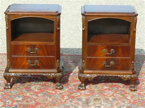 The perfect fit for any bedroom. Antique 1940s Flame Mahogany Chippendale Bedroom Set ...