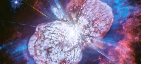 Nasas Hubble Telescope Captures Spectacular Picture Of Super Massive