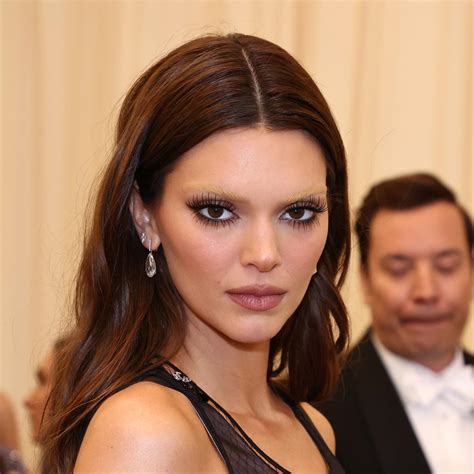 Kendall Jenner S Manicure Matches Her Cadillac El Dorado As One Does