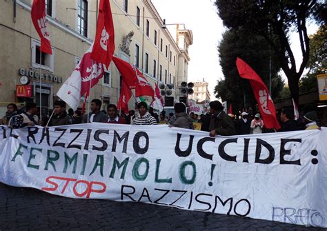 Basta Razzismo Più Di 10 000 Manifestanti In Piazza A Roma