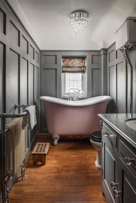 22 Amazing Country Bathroom Ideas For Your Next Restyle