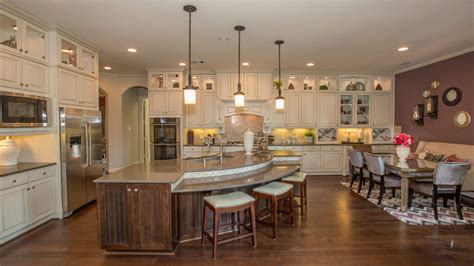 Village Builders Announces Model Grand Opening In Woodforest Lennar