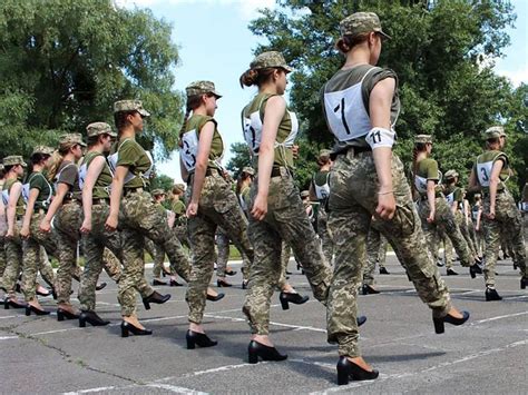 Photos Of Female Soldiers In Ukraine Wearing Heels Sparks Outrage The Courier Mail