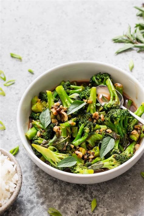 Broccoli In Garlic Sauce Recipe Vegan Recipes Healthy Garlic Sauce