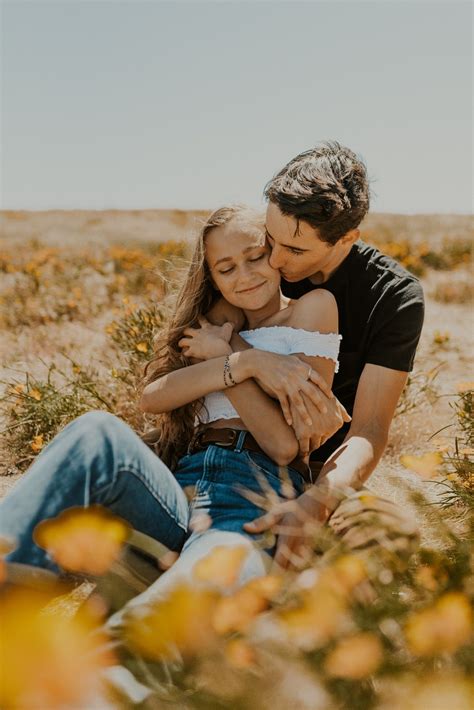 Summer Southern California Couples Session in 2020 | Couple photography poses, Couples ...
