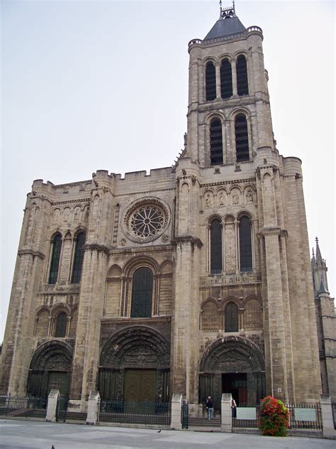 Fransa cumhuriyeti resmi adını taşıyan fransa (république française) kuzeybatı avrupa ülkesidir. Fransa Kraliyet Mezarlığı, St. Denis Manastırı ...