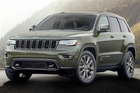 2016 Jeep Grand Cherokee Suv Pricing And Features Edmunds
