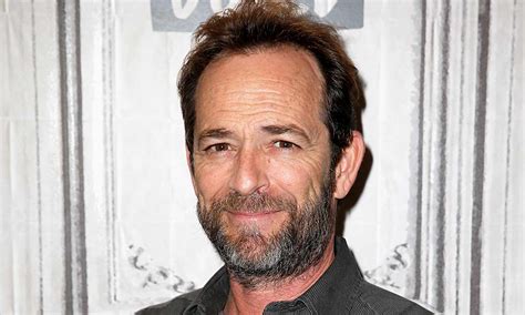 luke perry beverly hills 90210 and riverdale star dies aged 52