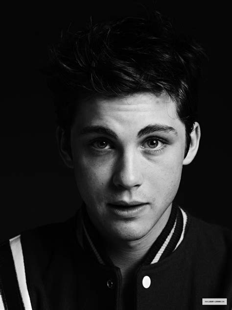 Logan Lerman Photo Logan Lerman Logan Lerman Sexy Men Perks Of Being A Wallflower