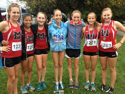 Girls Cross Country Races To The Top The Stampede