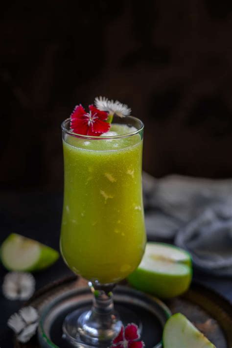 Granny Smith Green Apple Juice Recipe Video Whiskaffair