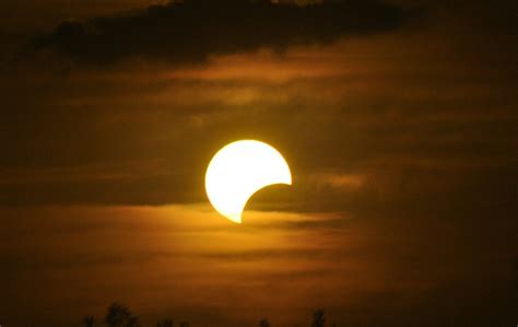Obscuration of the sun by the moon at the time of greatest phase of the partial eclipse will be around 94 per cent in delhi, 80 per cent in guwahati, 78 per cent in patna, 75 per cent in silchar. Sunny skies forecast in Shropshire for solar eclipse | Shropshire Live