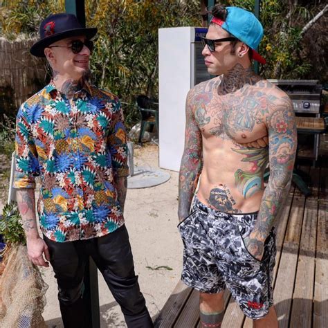 Check spelling or type a new query. J-Ax e Fedez: Vorrei ma non posto è primo in classifica ...