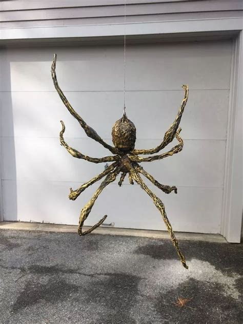 20 Scary Halloween Spider Decoration For This Halloween Outdoor