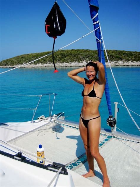 Tips To Making Living Aboard A Sailboat A Breeze Yachts Girl Boat Girl Sailing