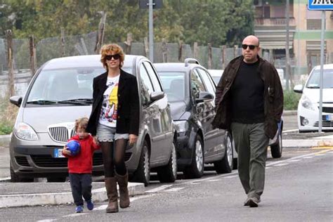 Find the perfect paolo virzi stock photos and editorial news pictures from getty images. Micaela Ramazzotti e Paolo Virzì, fotostoria di un amore ...