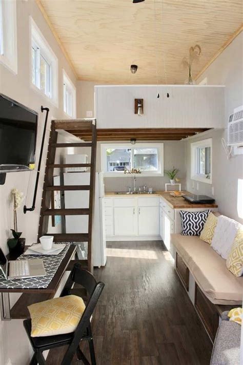 9 Minimalist Living Room Decoration Tips | Futurist Architecture | Tiny