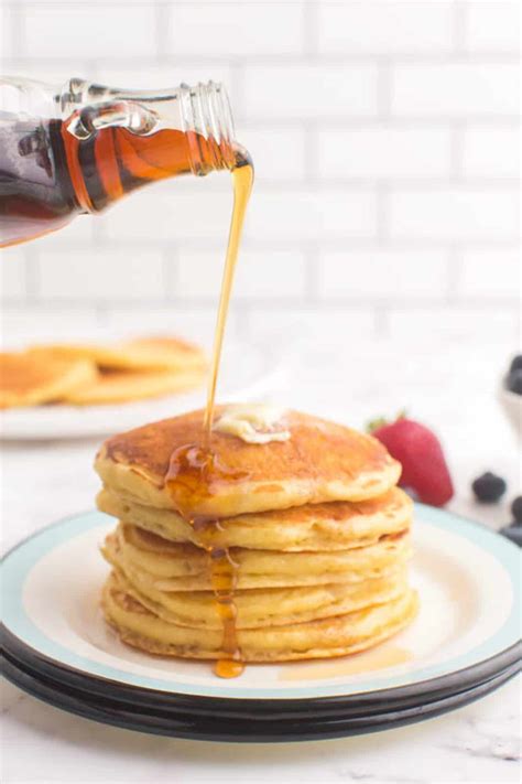 The Best Buttermilk Pancakes Fluffy And Easy Pancake Recipes