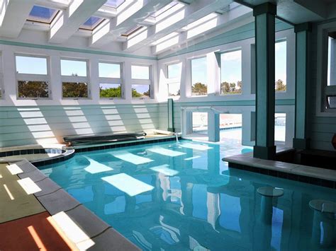 25 Stunning Indoor Swimming Pool Ideas