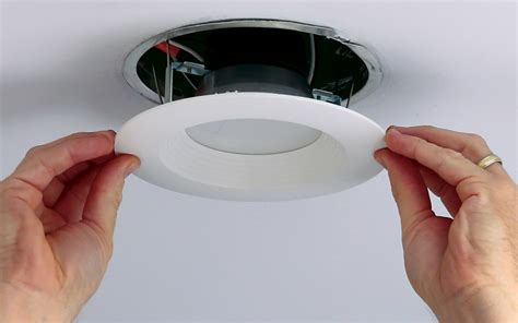 How To Change Recessed Light Bulb Uk