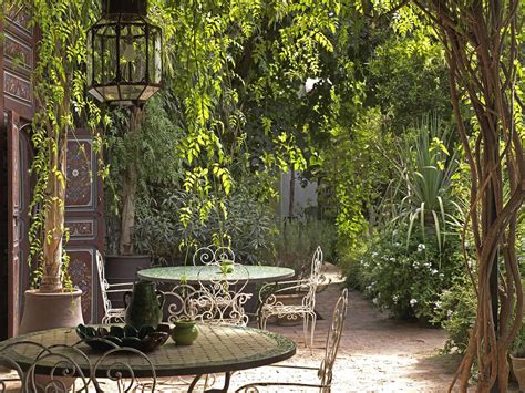 So keep reading for small backyard decorating and landscape design ideas. Cool Courtyard Ideas for Your Outdoor Area - realestate.com.au