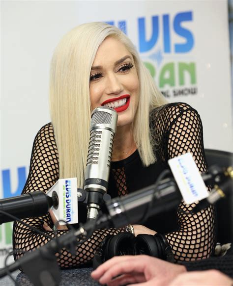 Gwen Stefani Announces A Fake Pregnancy On April Fools Day And Fans Are