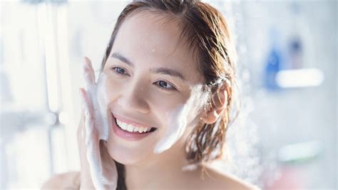 4 Basic Skincare Yang Wajib Kamu Ketahui