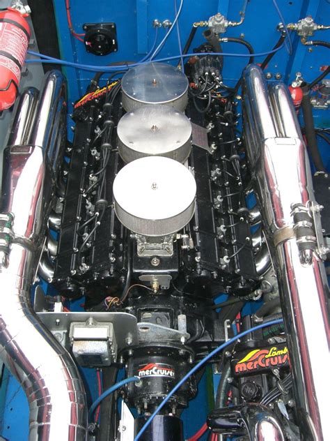 Twin Lamborghini Engines Classic Offshore Race Boat Engineering