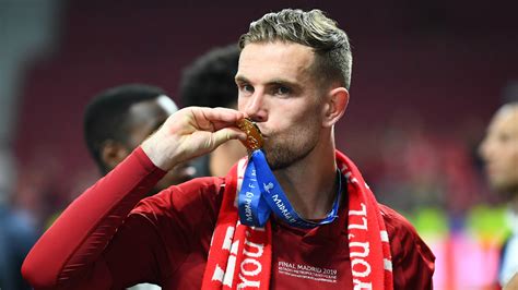 Liverpool News Jordan Henderson Opens Up On Dad Embrace After Champions League Triumph