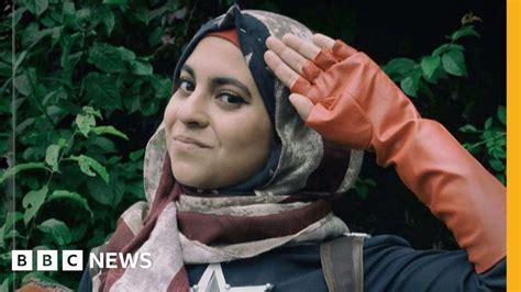 The Muslim Cosplayer Who Uses The Hijab In Her Outfits Bbc News