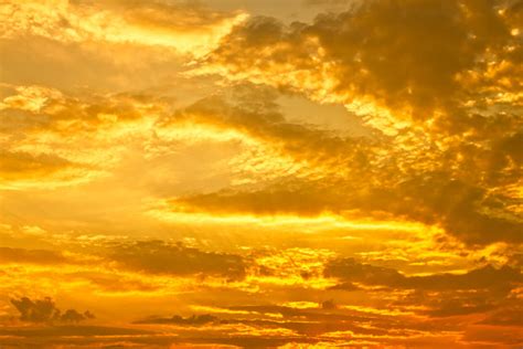 Beautiful Golden Sky Cool Pictures
