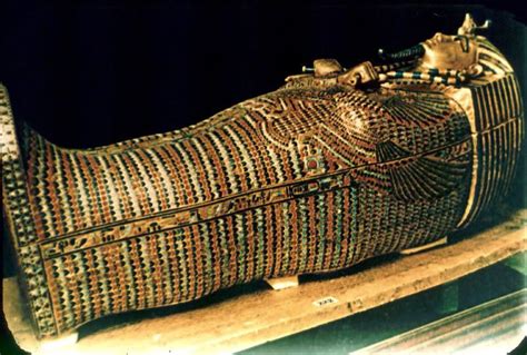 tuts middle coffin 800×540 tutankhamun egyptian history king tut