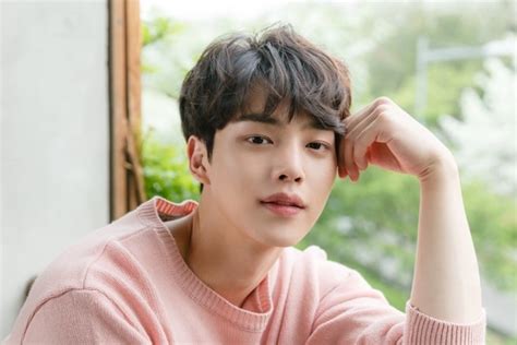 Born april 23, 1994 is a south korean actor. Song Kang Talks About Hopes For 2nd Season Of "Love Alarm ...